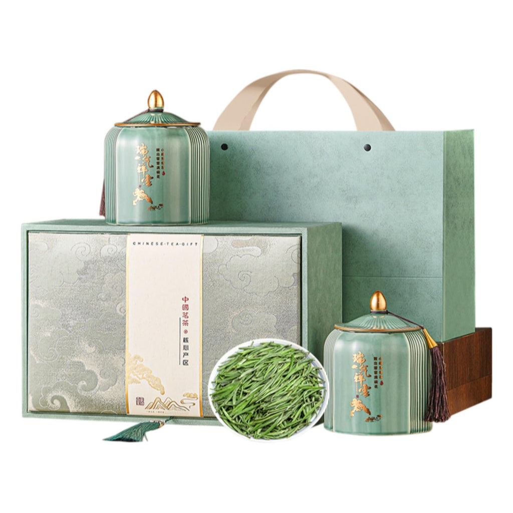 Que She Green Tea Porcelain Gift Set 200g